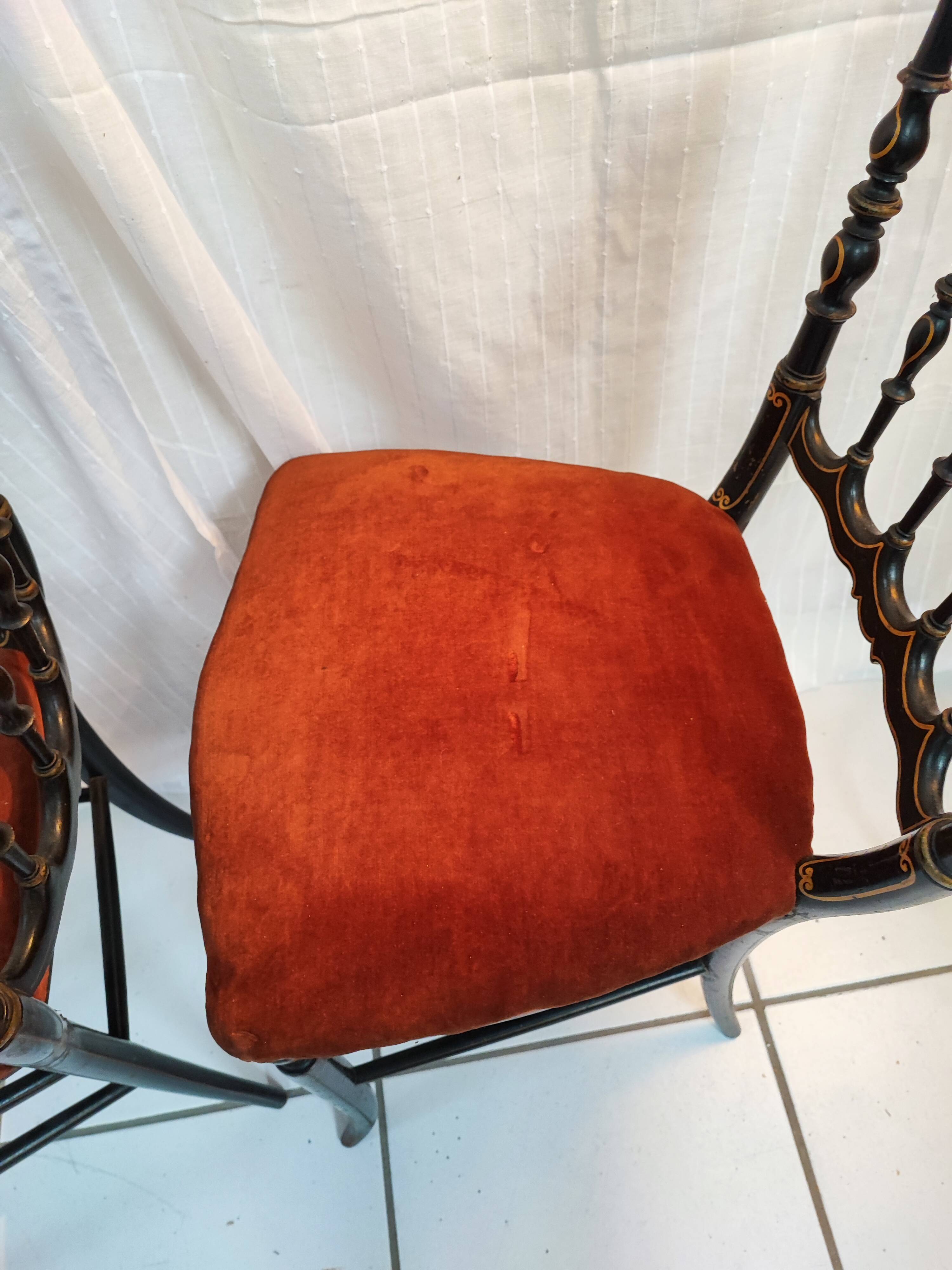 Paire de chaises Napoléon III modèle Opéra