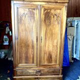 Armoire Louis-Philippe aménagée en dressing