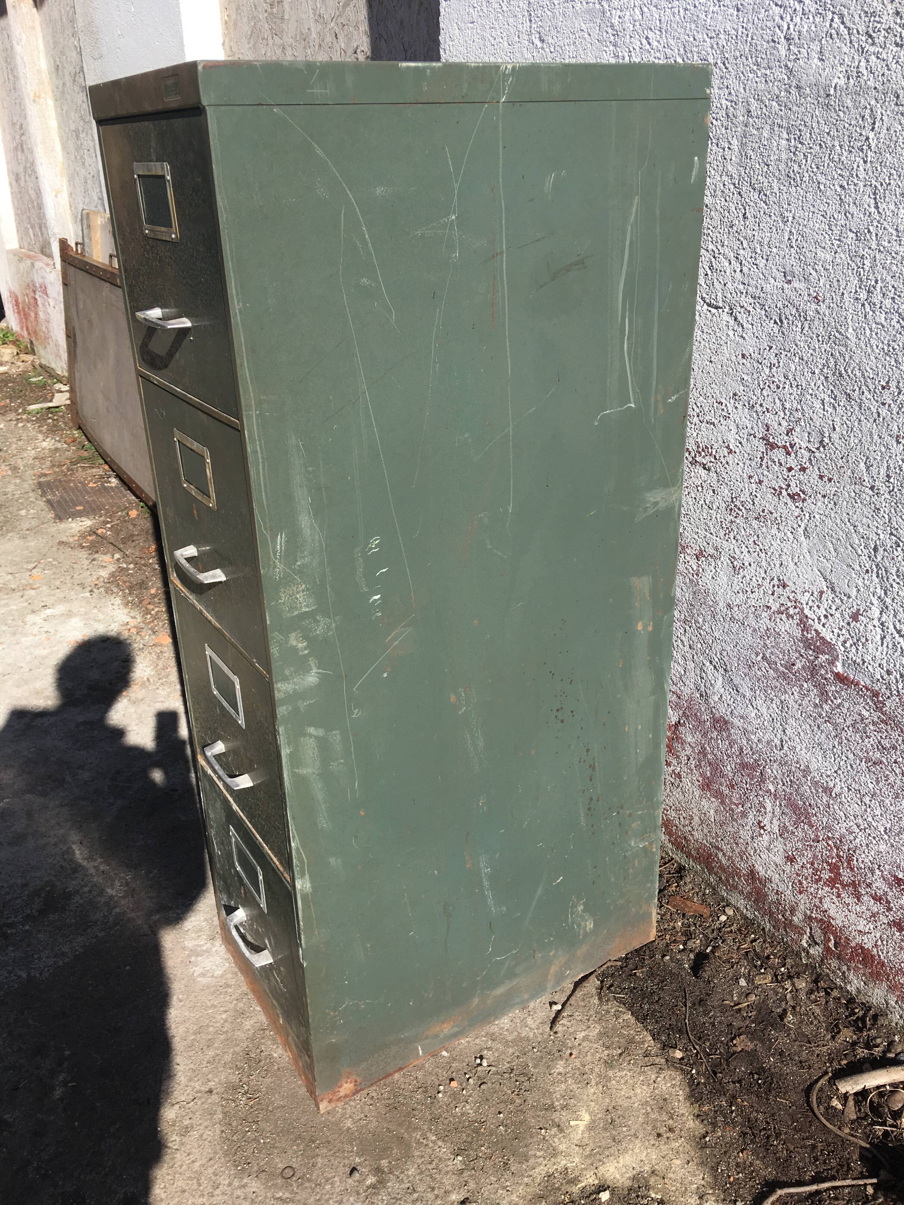 4 drawers of the 50s/60s Arianex metal furniture