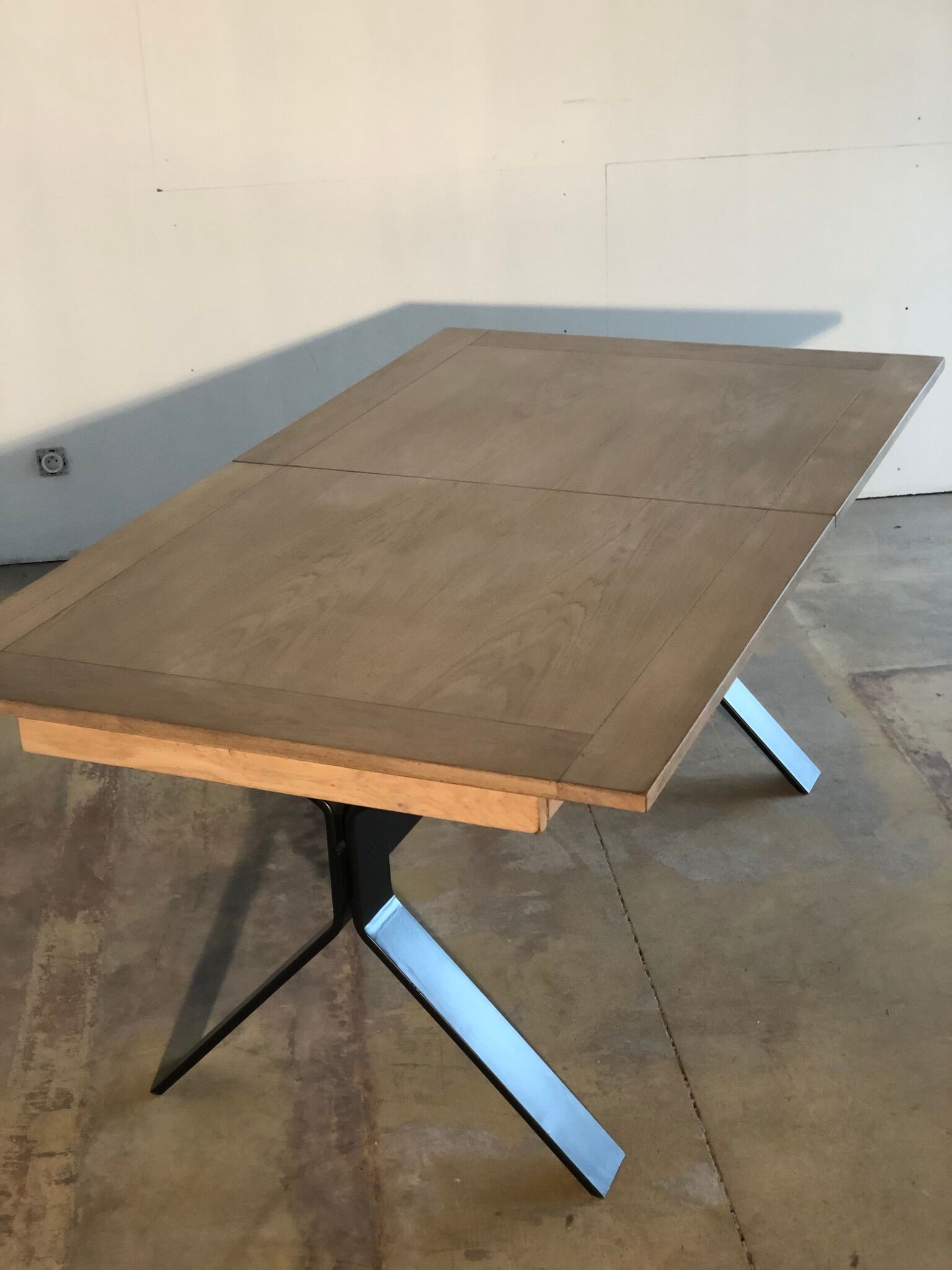 Industrial extension dining table