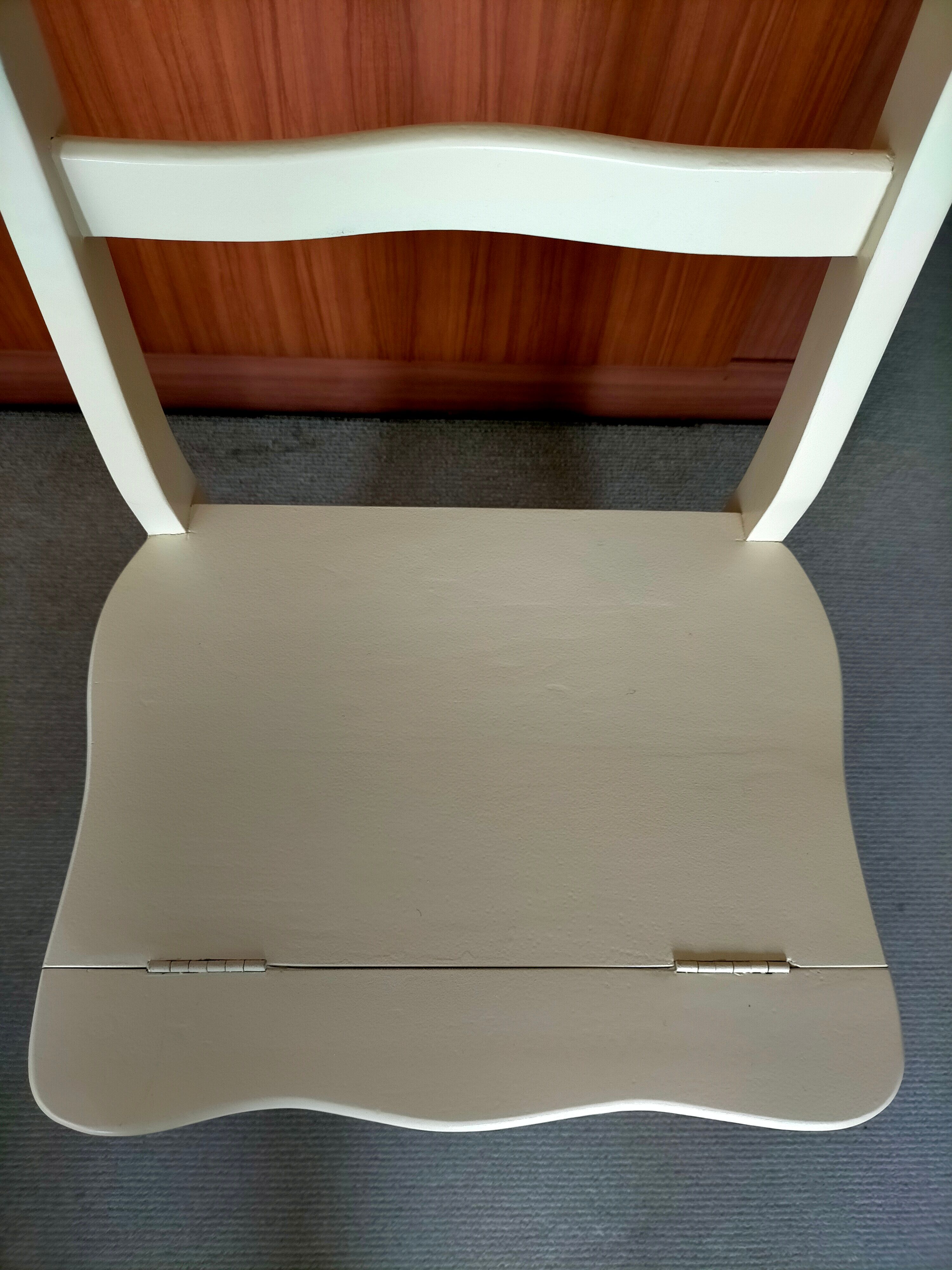 Vintage stepladder chair