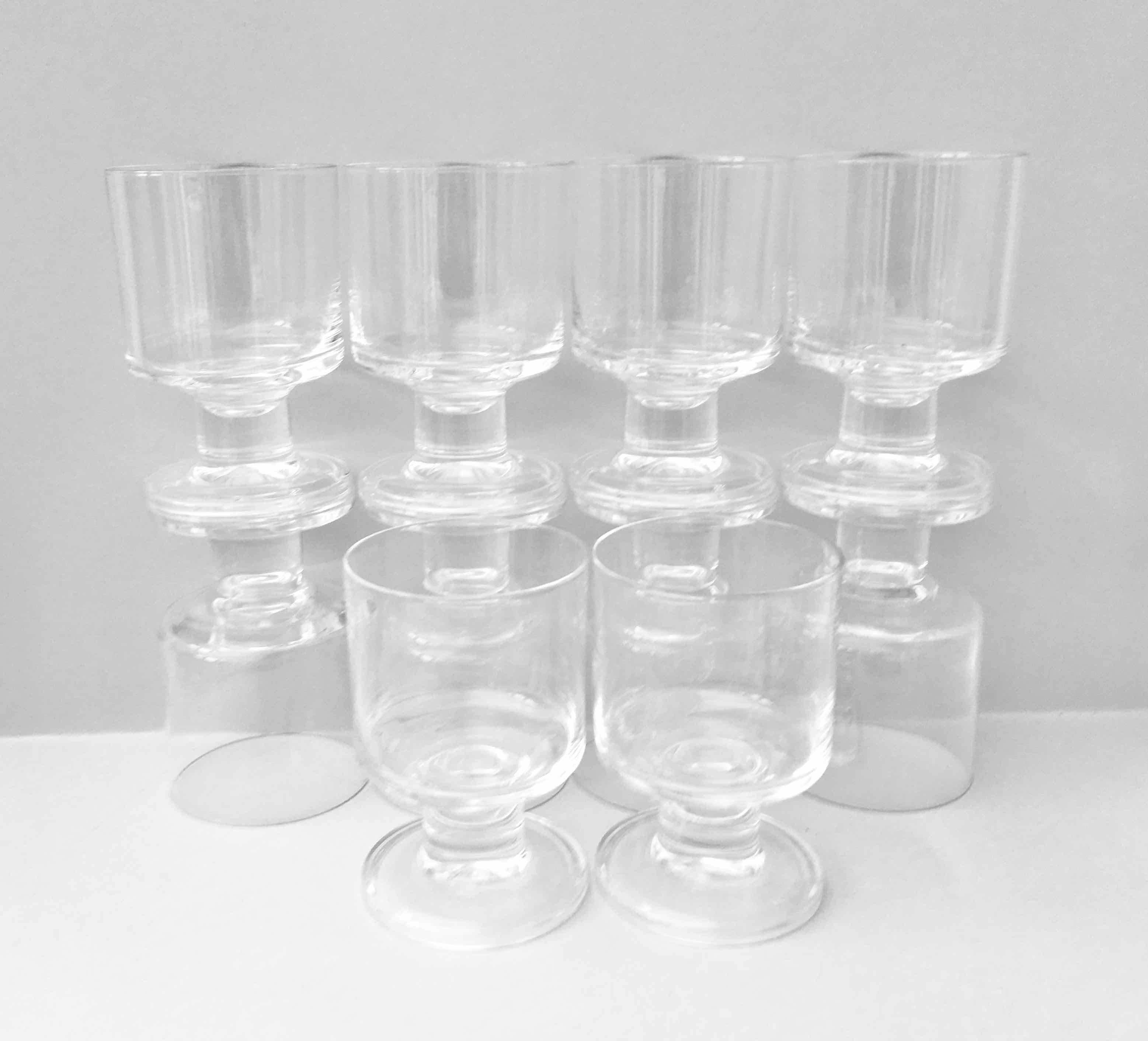 10 crystal wine glasses