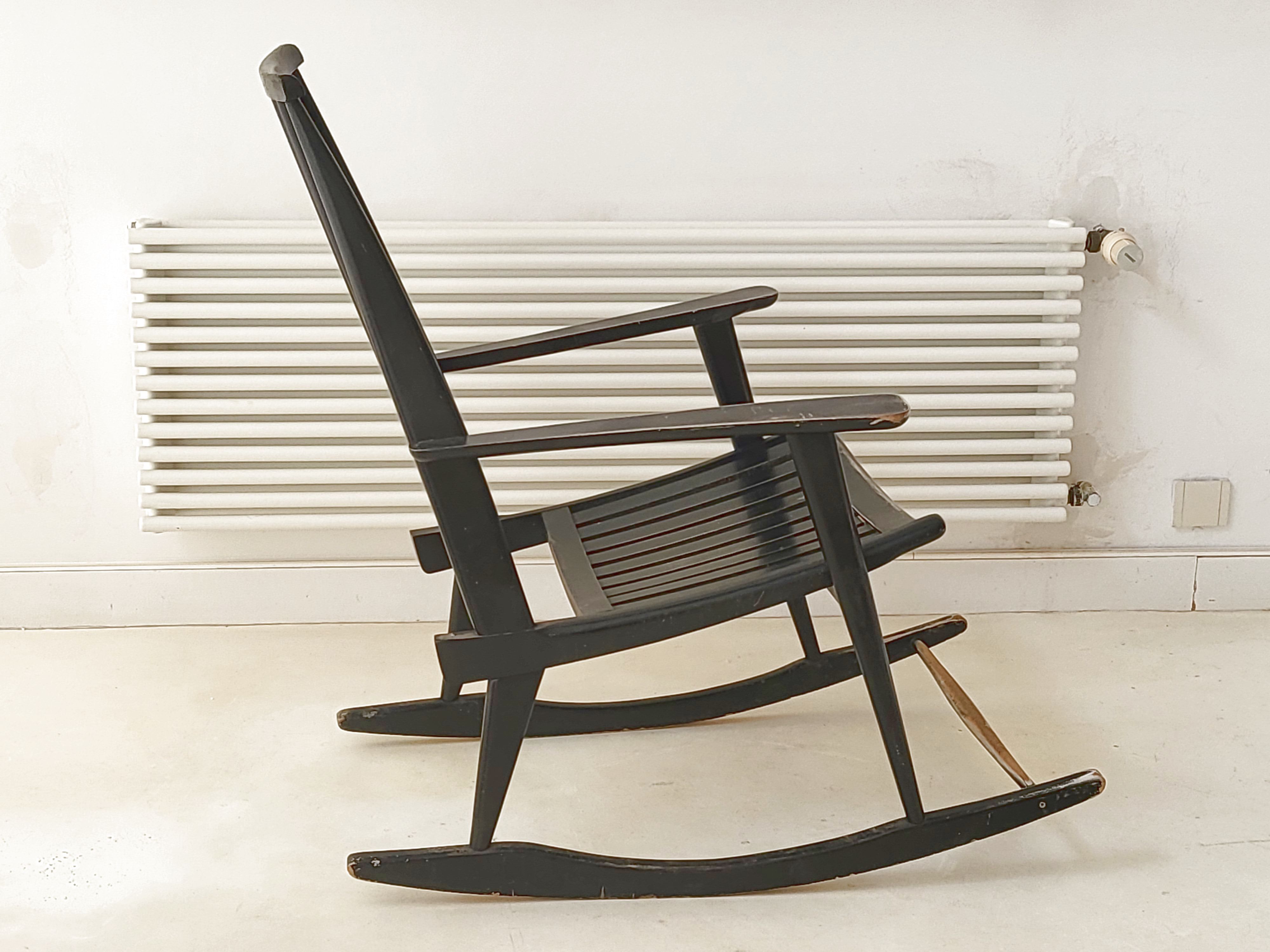 Vintage rocking-chair 1960