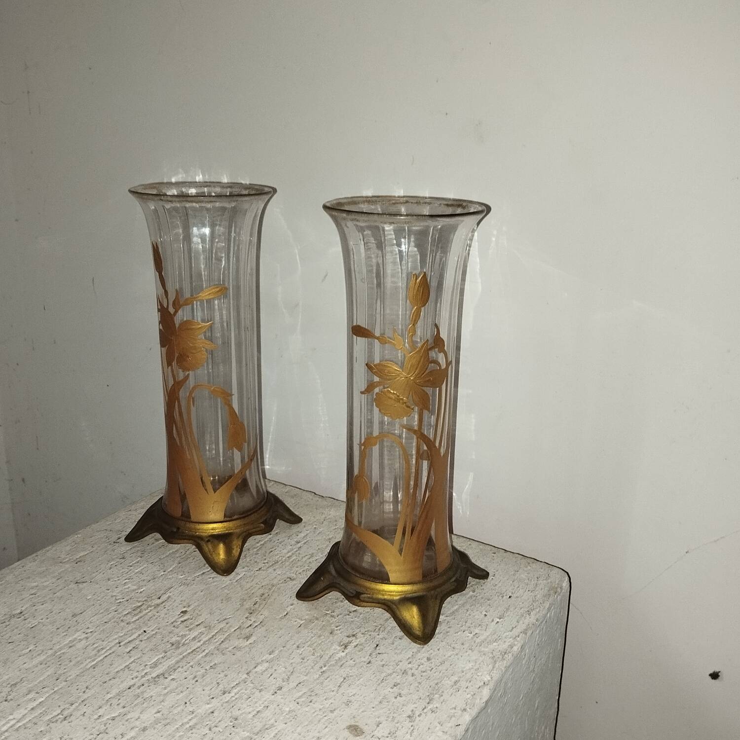 Paire de vases émaillés art-nouveau