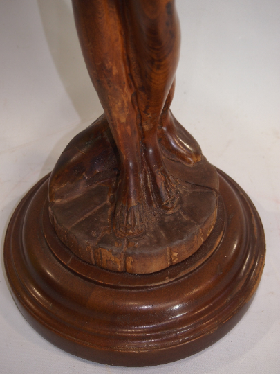 Saddle statue of macif/vintage wooden woman