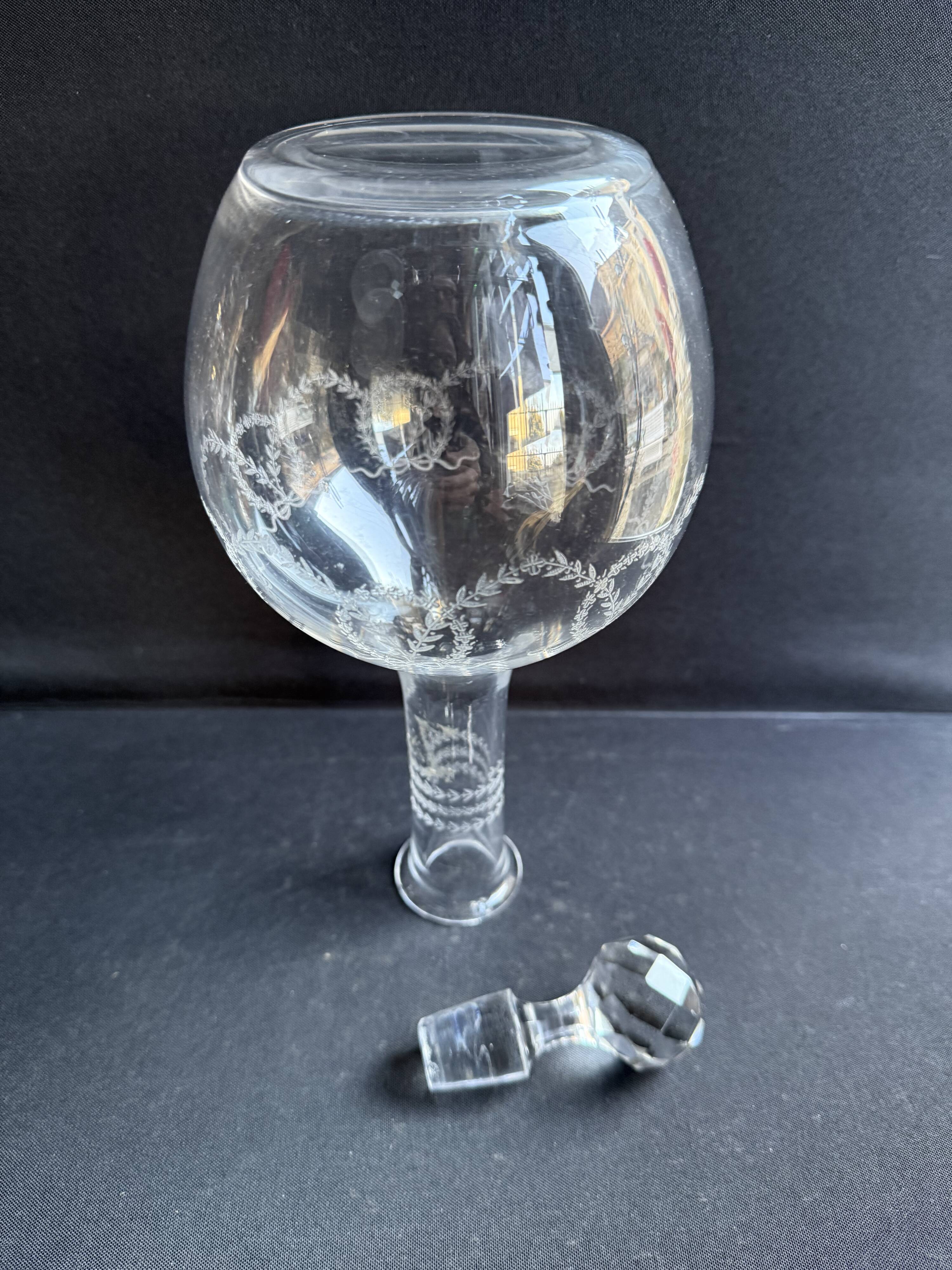 Engraved crystal carafe - Saint Louis Stella