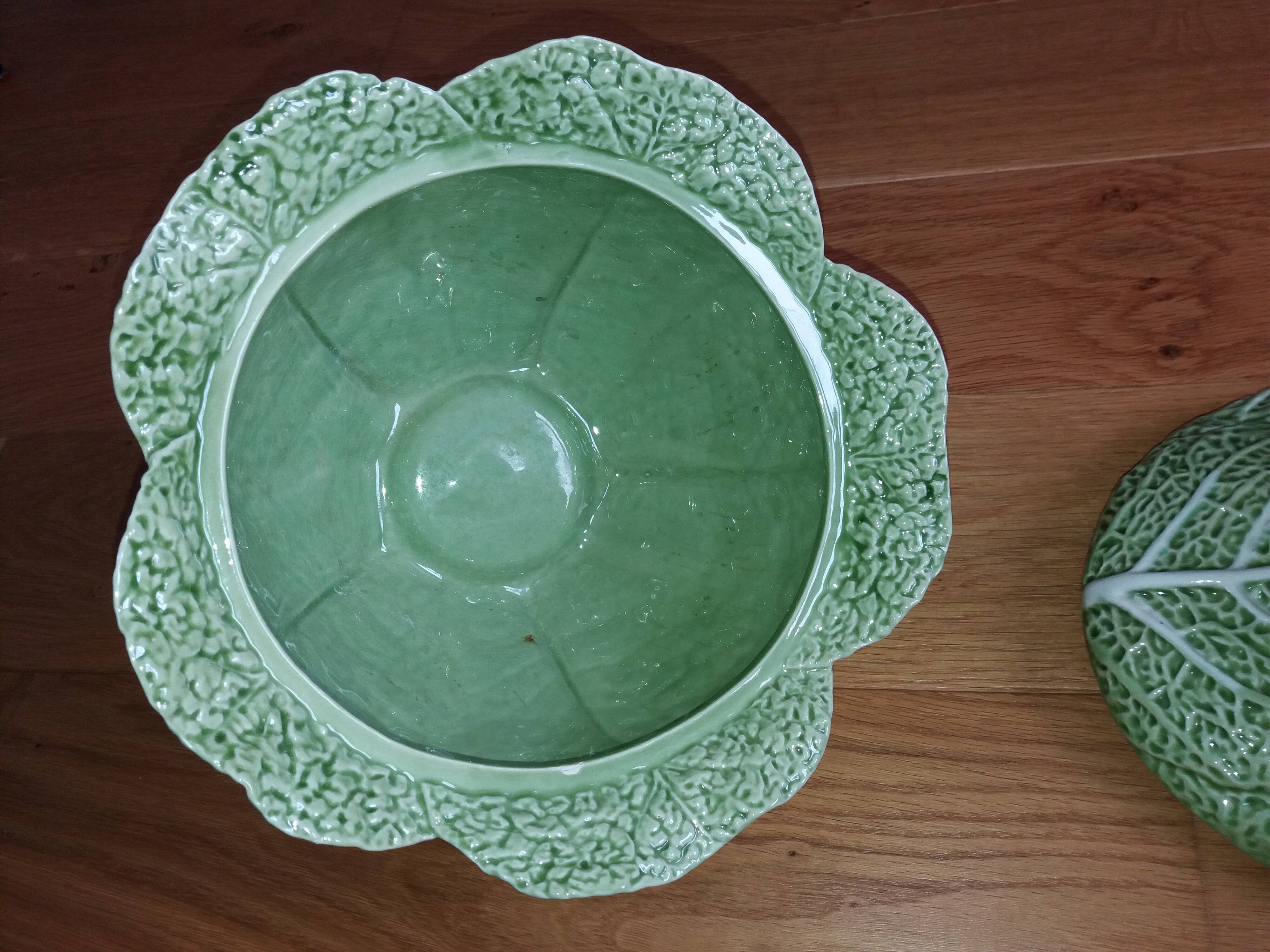 Cabbage soup Bordallo Pinheiro