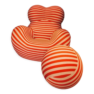La Mama armchair by Gaetano Pesce B&B Italia edition