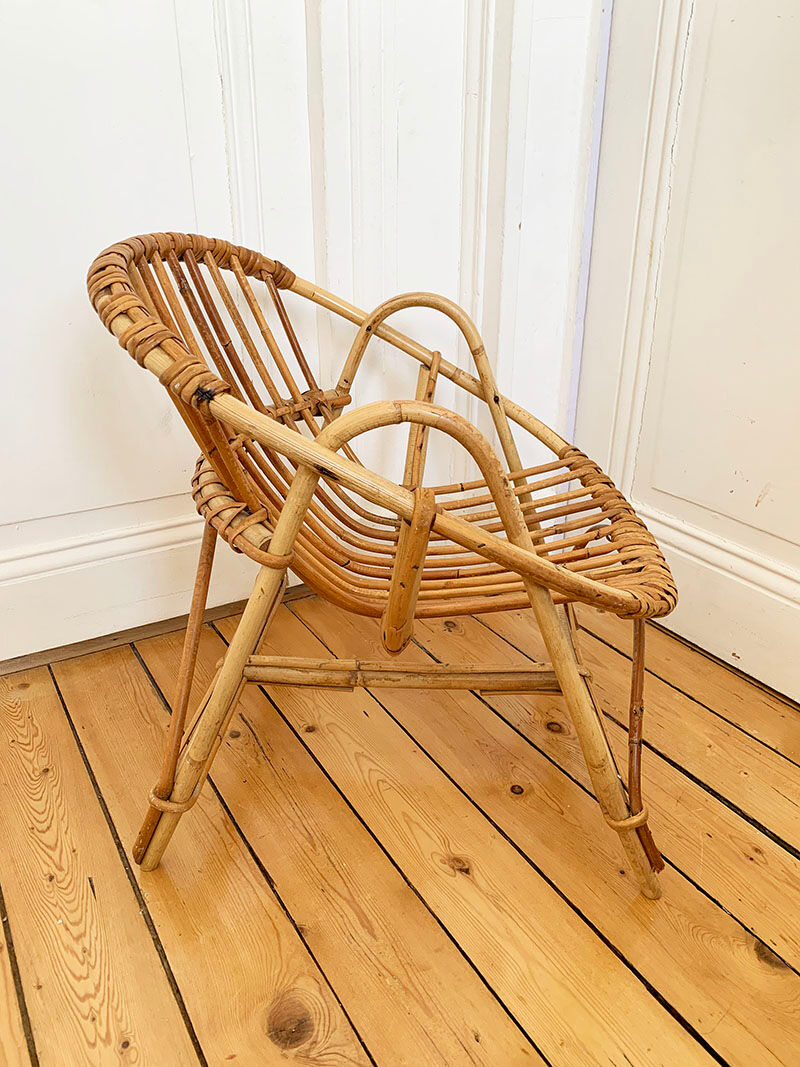 Child chair in rattan