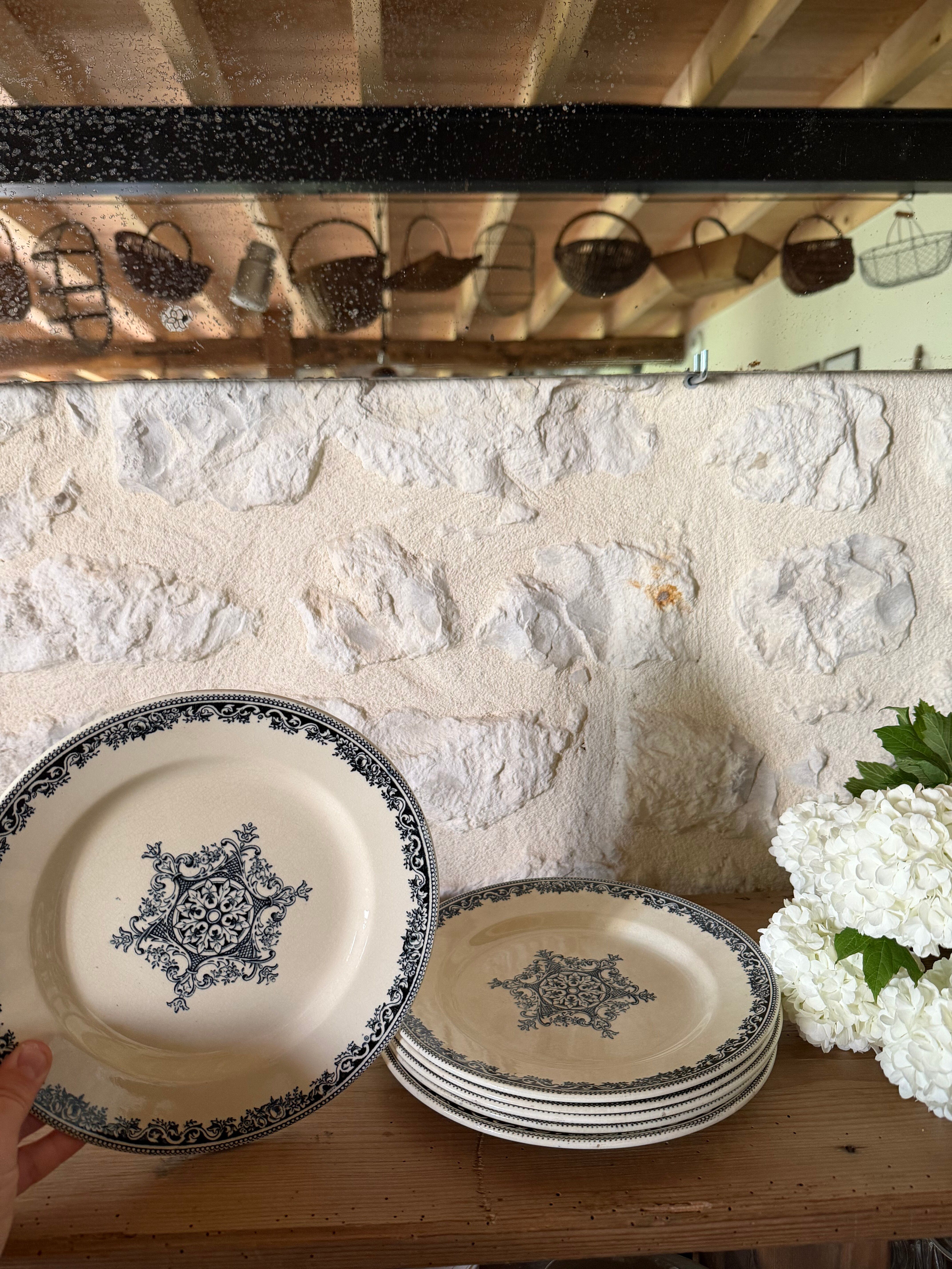 Flat plates Jules Vieillard Bordeaux in ironstone