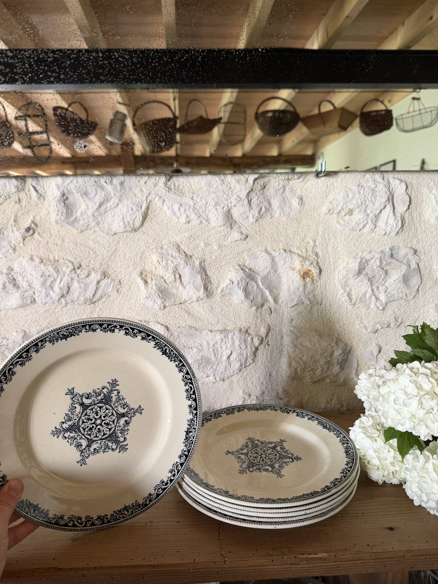 Flat plates Jules Vieillard Bordeaux in ironstone