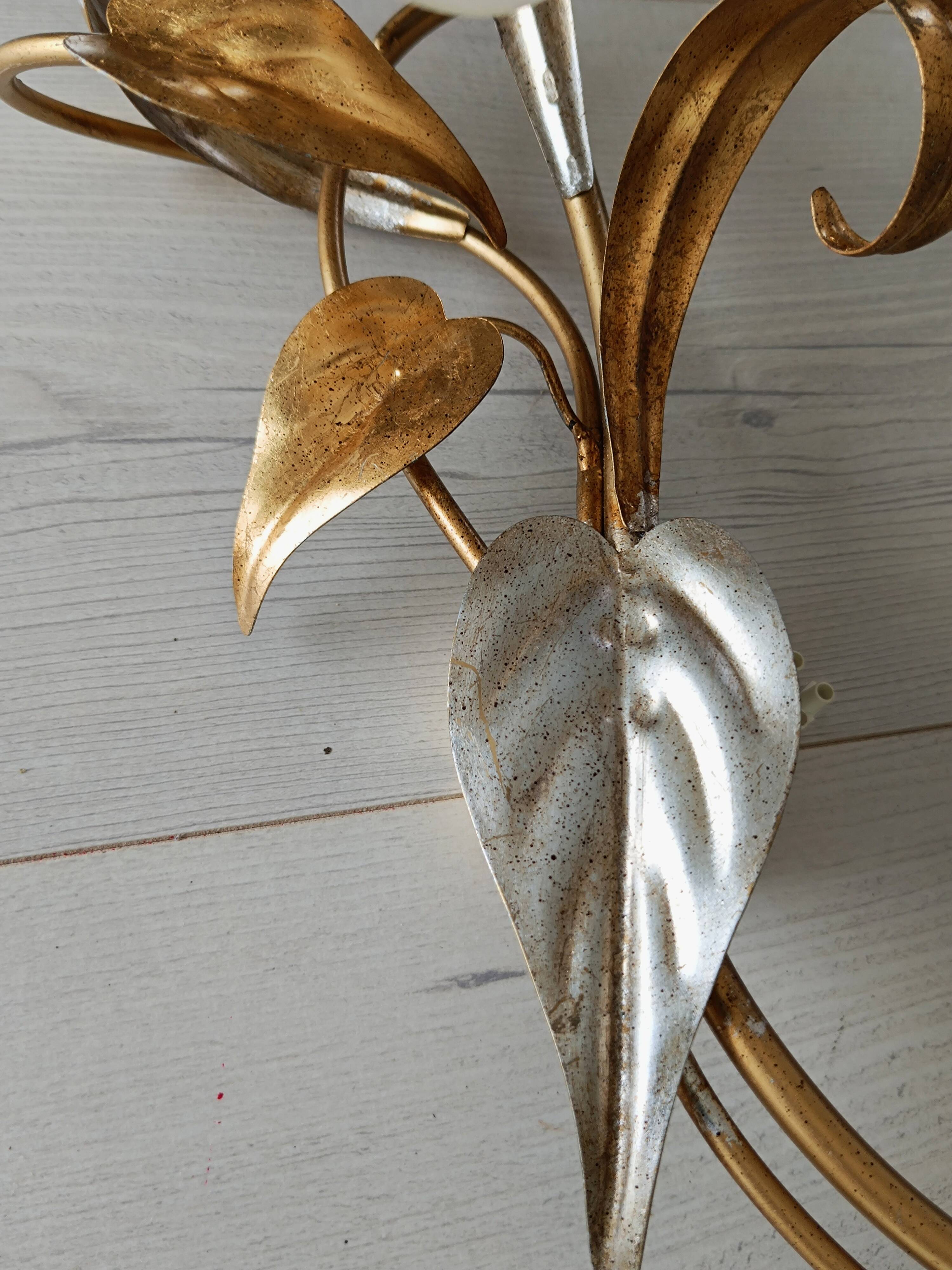 Floral-shaped wall lamp from the Italian brand Jolly