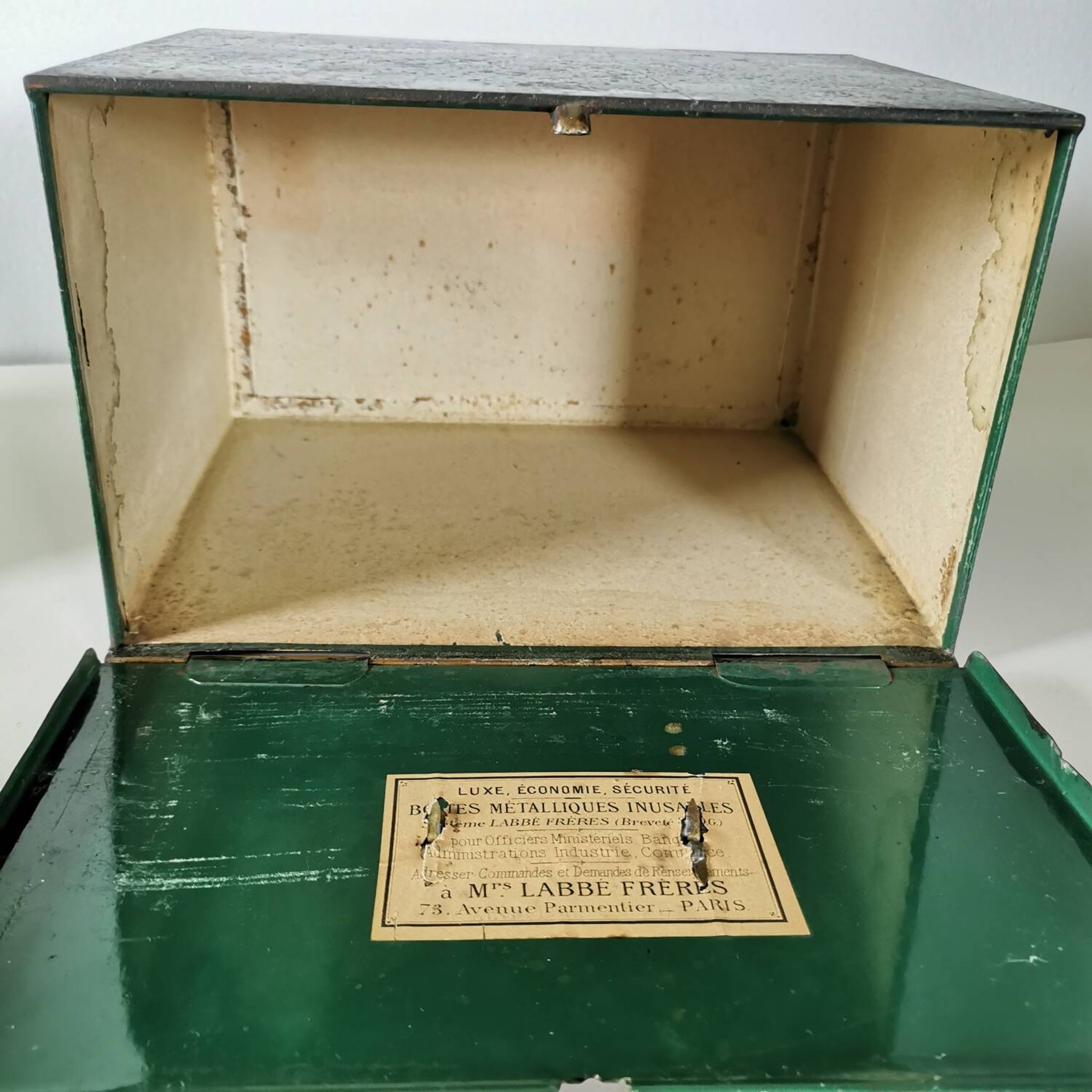 Ancienne Boîte à archives en métal / casier de notaire