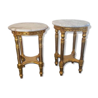 Two golden round selettes