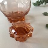 Carafe en verre rose