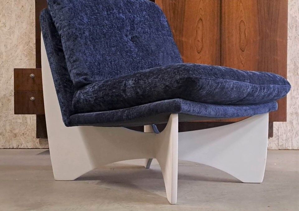 2 plywood loungers, metz & co style