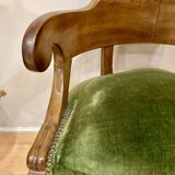 Velvet seated convertible-style chair