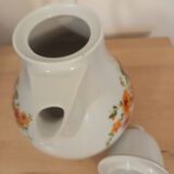 Henneberg porcelain teapot