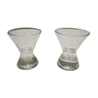 Lot de deux verres en cristal (apéritif digestif vodka) gravés sous pied made in tudor sulfure