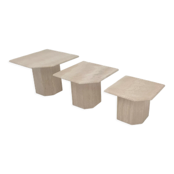 Set de 3 tables basses ou d’appoint en travertin italien, années 1980