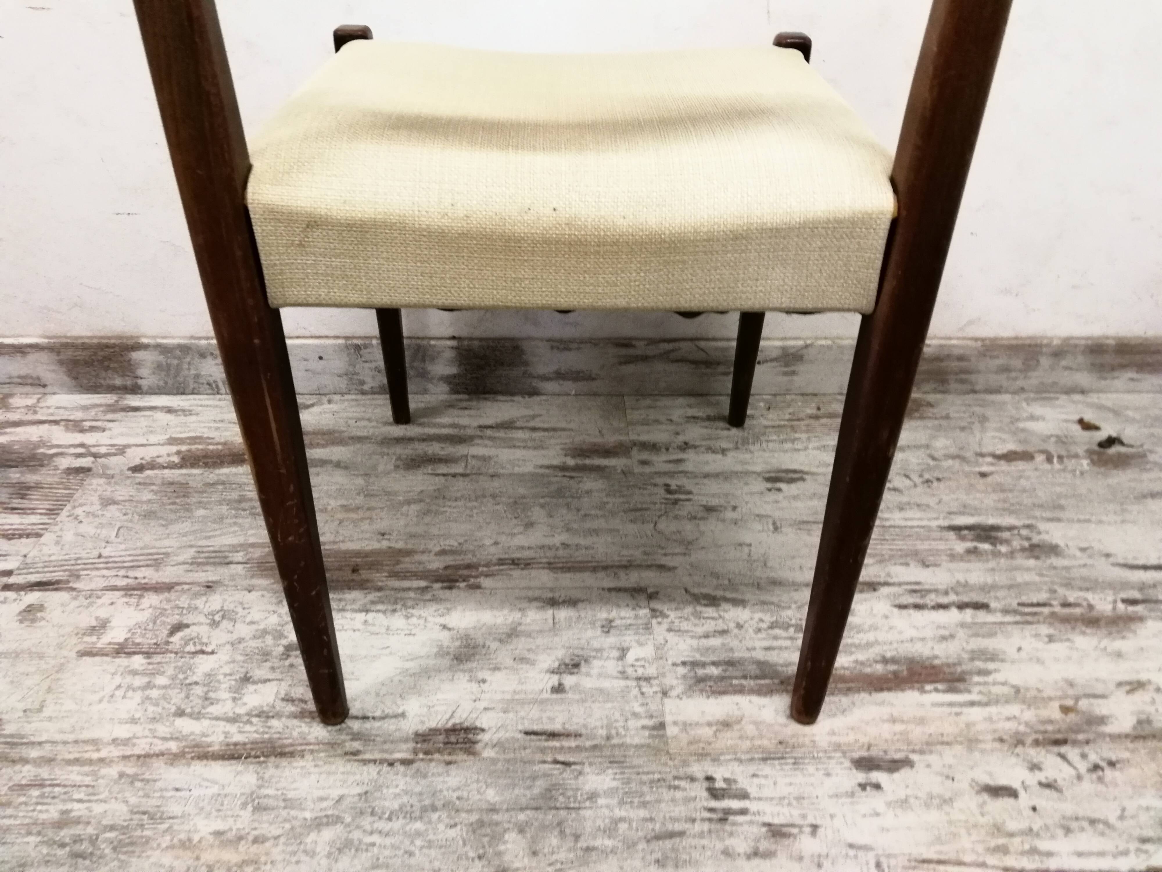 6 Scandinavian chairs