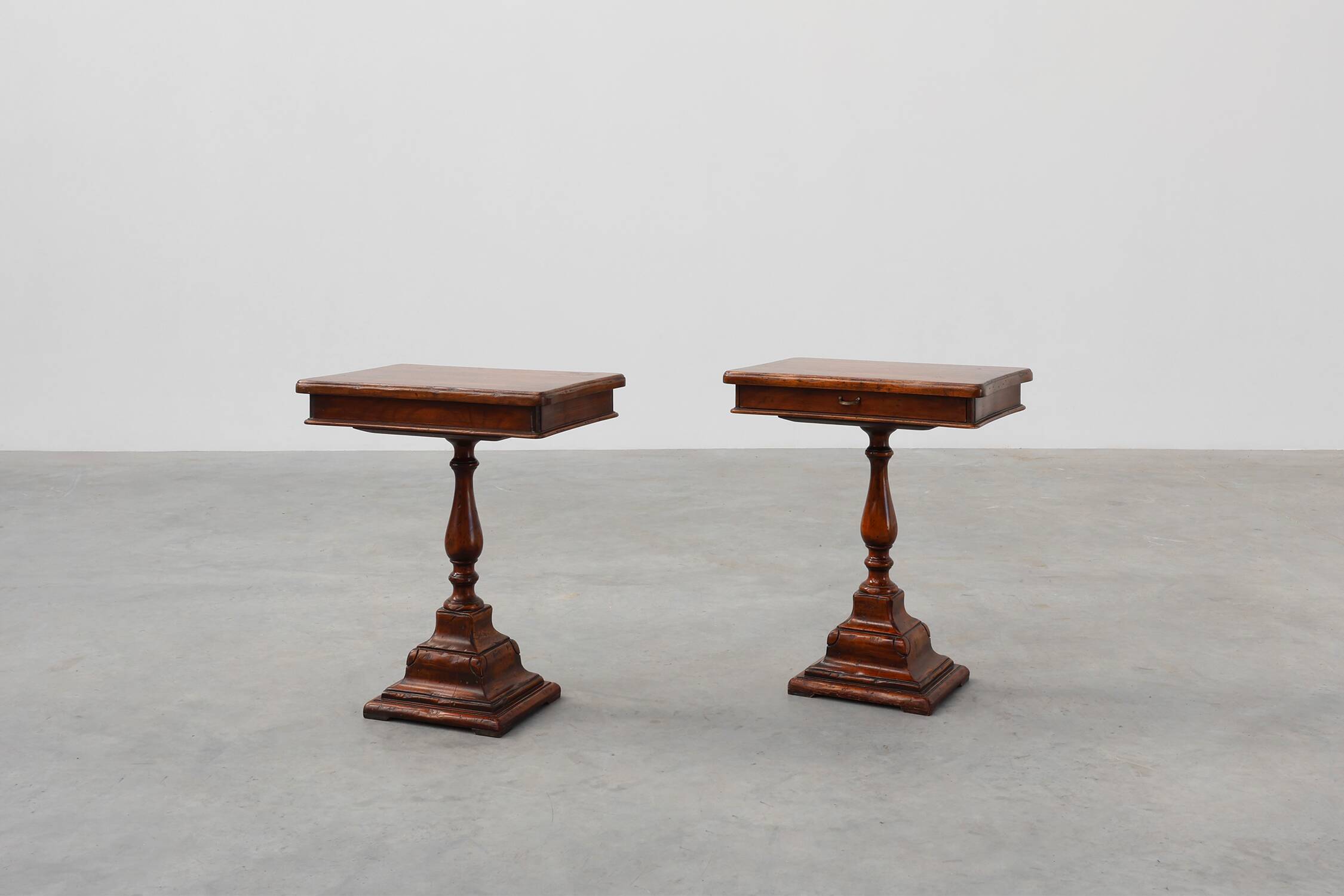 Pair of 20th century English nightstands in George IV style