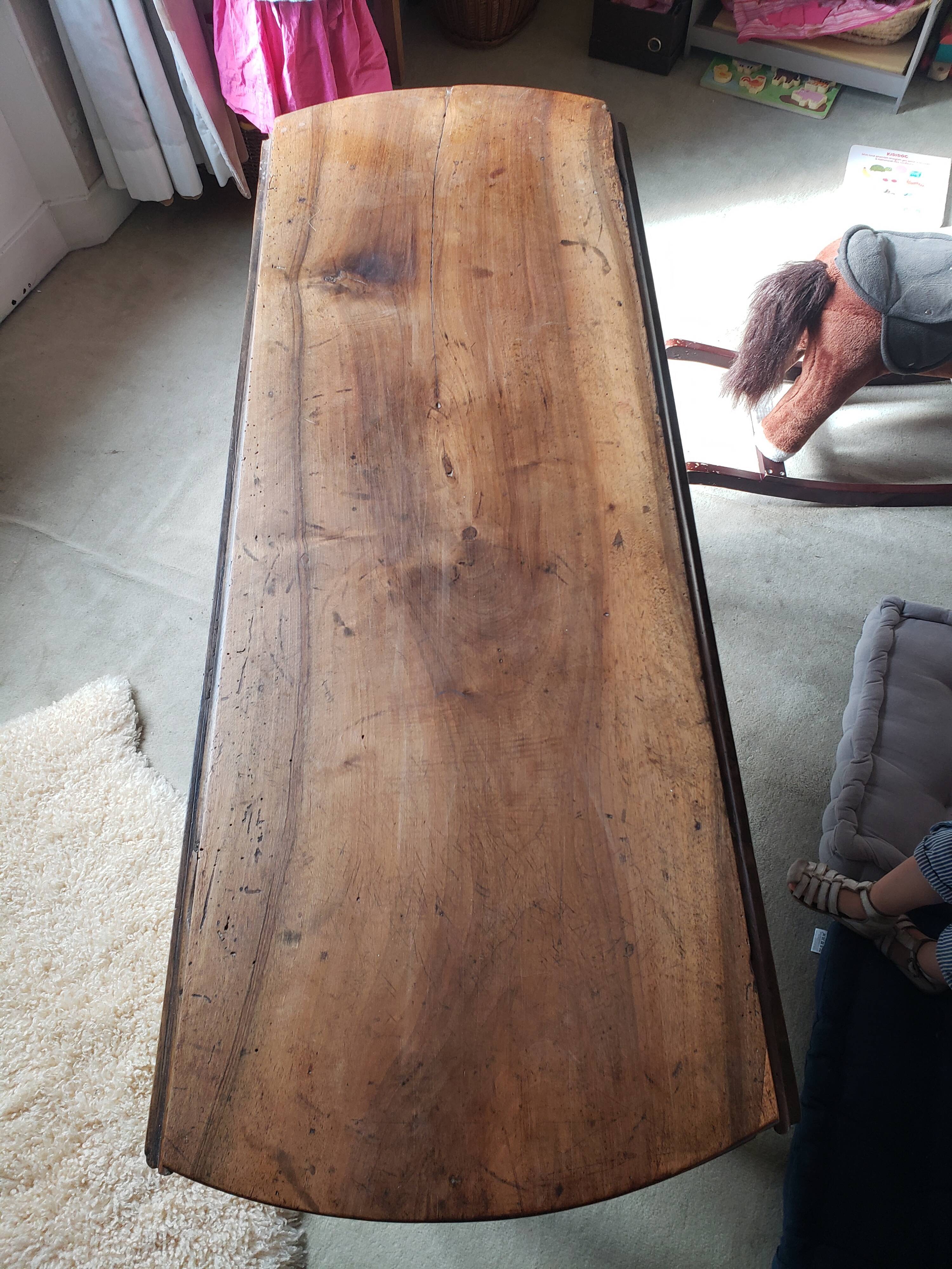 Table ancienne pliante en bois