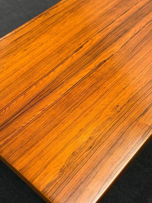 Table basse rare en bois de rose par Brødrene Blindheim - Norvège, années 1970