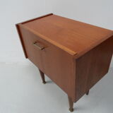 Mid century vintage set of 2 night stands