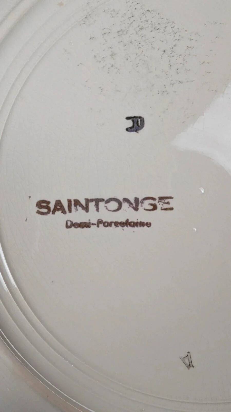 Set of 6 vintage Saintonge flat plates – semi-porcelain