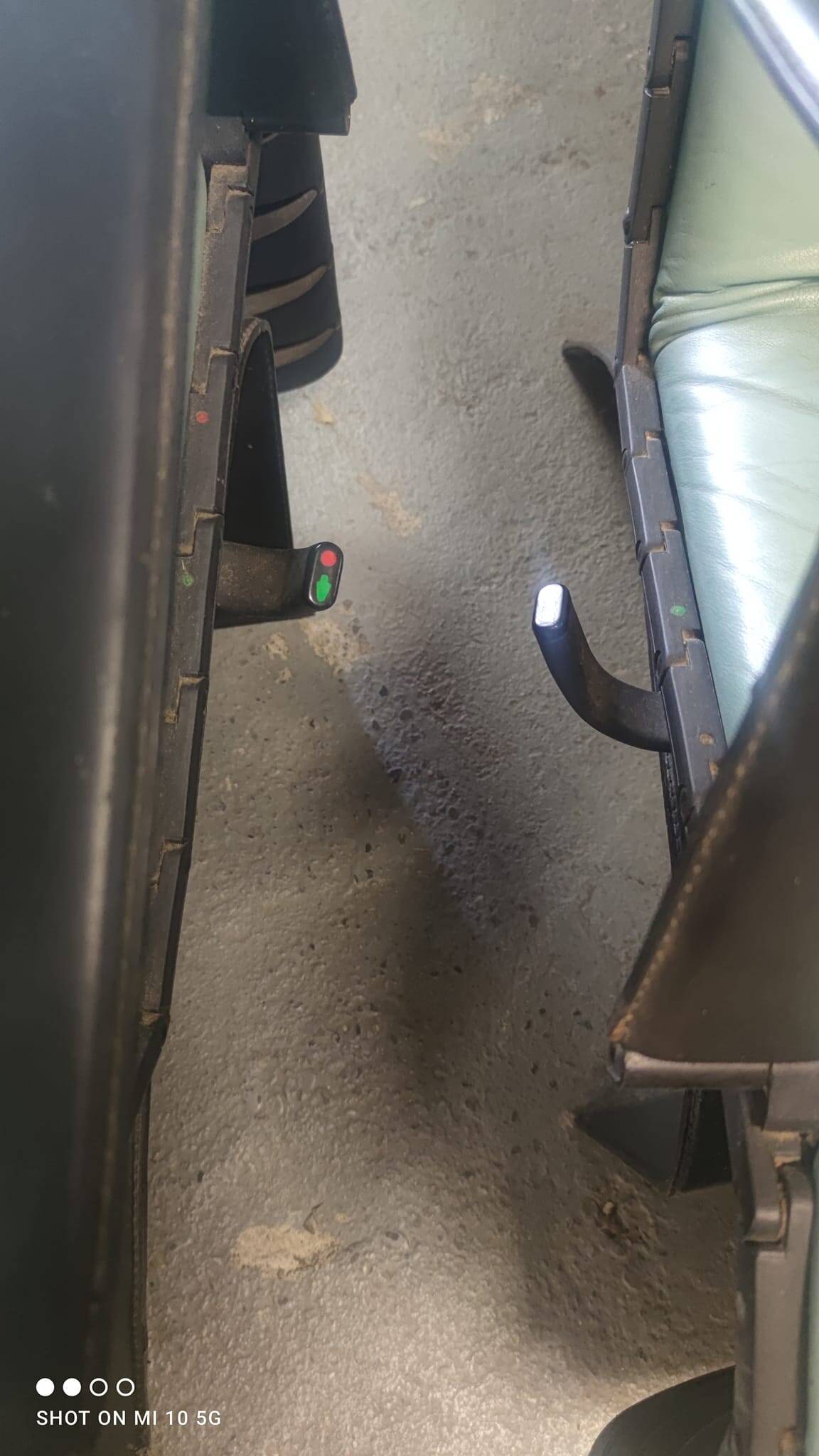 Pair of armchairs model antropovarius ferdinand porsche poltrona frau