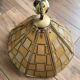 Lustre luminaire nacre vitrail laiton vintage