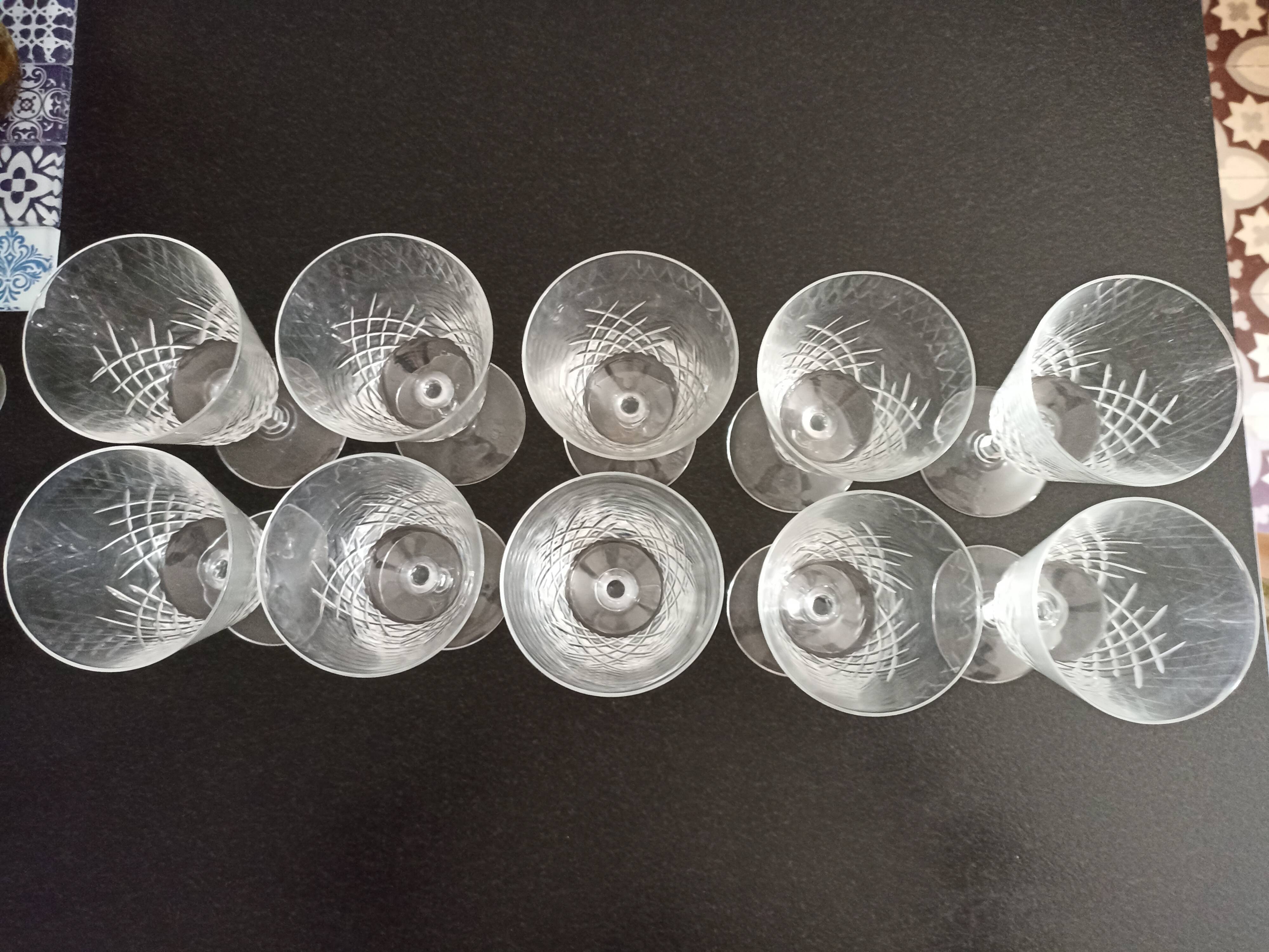 Lot de 10 verres à eau en cristal