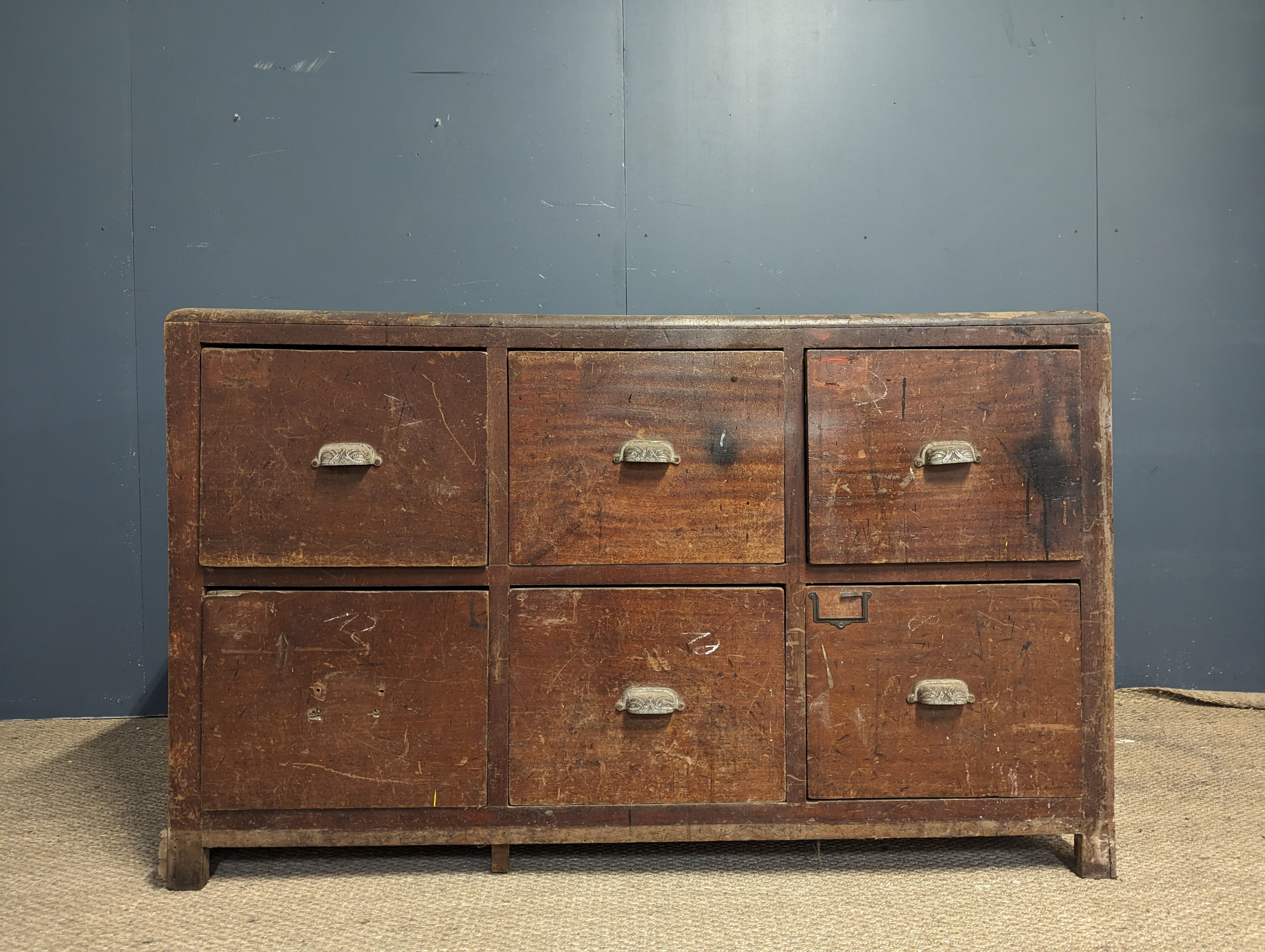 Trade or workshop furniture