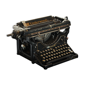 Underwood typewriter