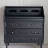 Scriban chest of drawers