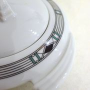 Delphie sugar bowl by Guy Degrenne in porcelain