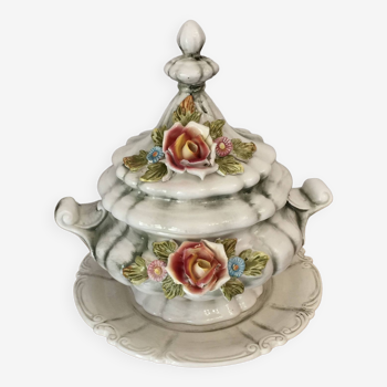 Tureen and its frame vintage baroque slip stamped made in Italy