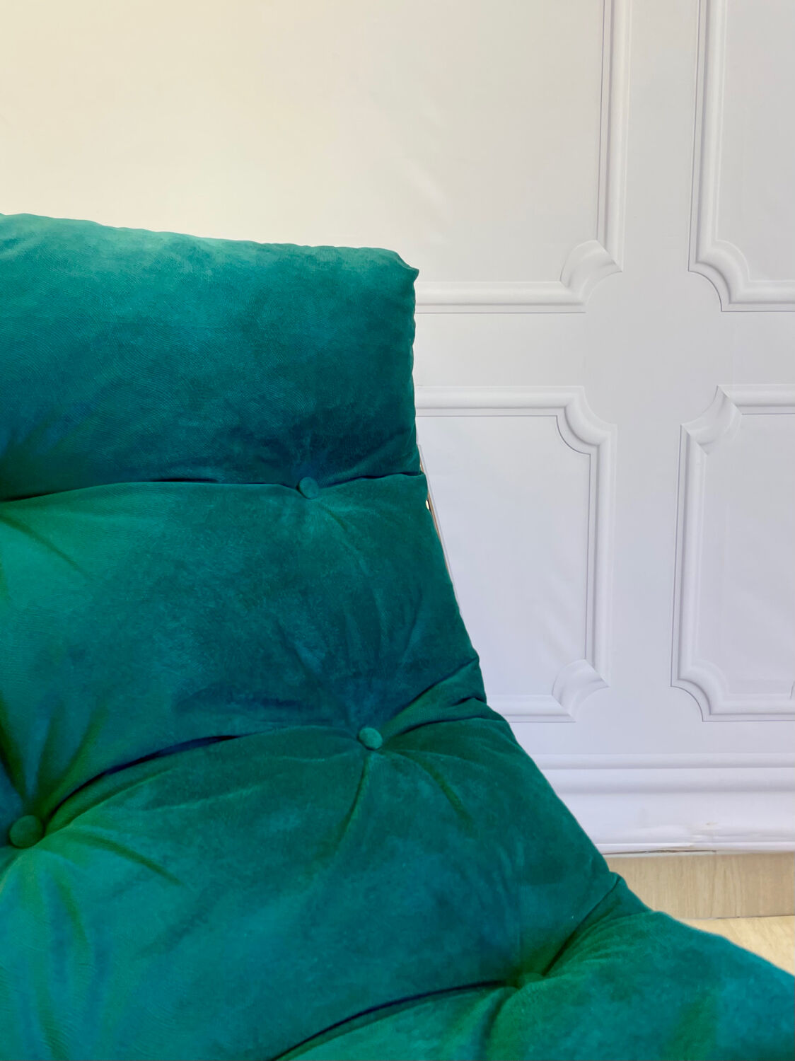 IKEA Pixi vintage green velvet armchair – Scandinavian retro design.