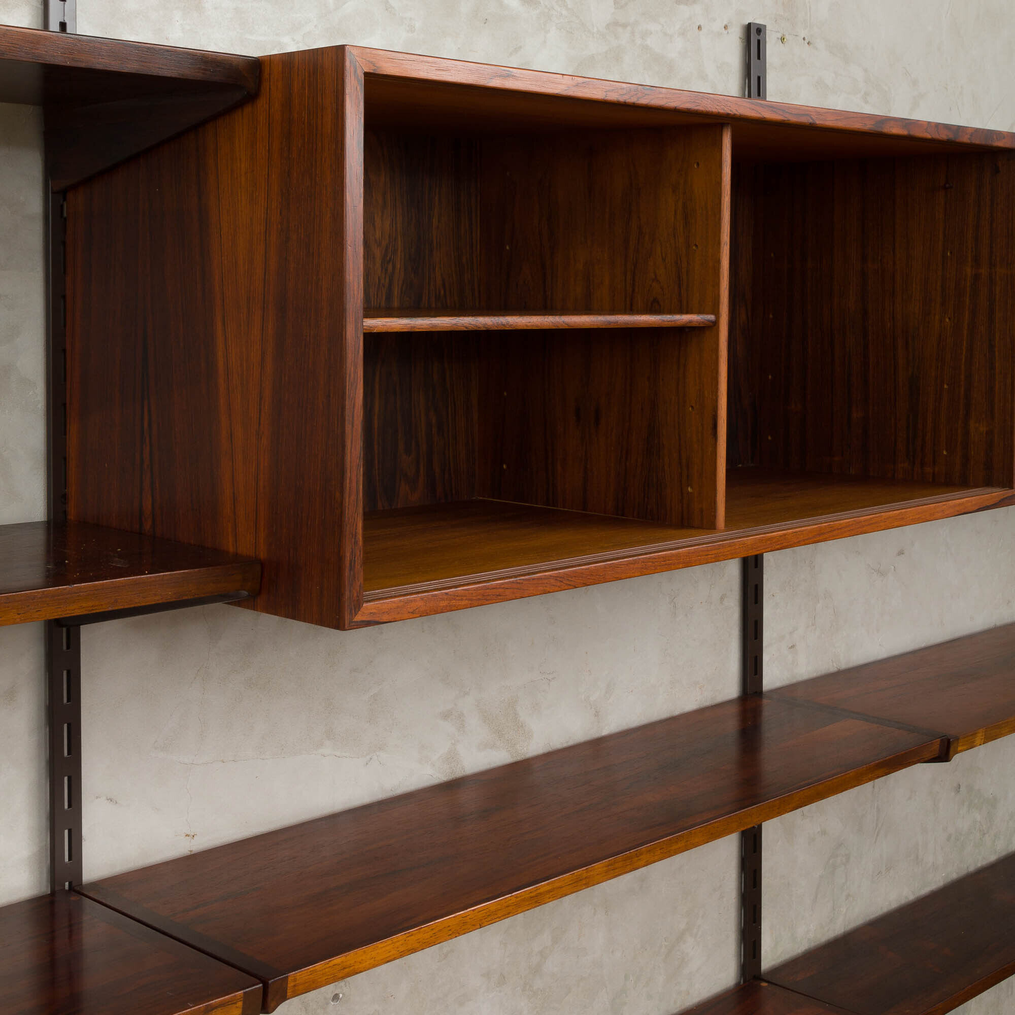 Bibliothèque en bois de rose par Kai Kristiansen pour FM Mobler