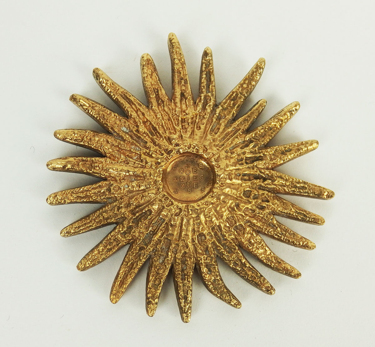 Presse papier en bronze par Roger Bezombes