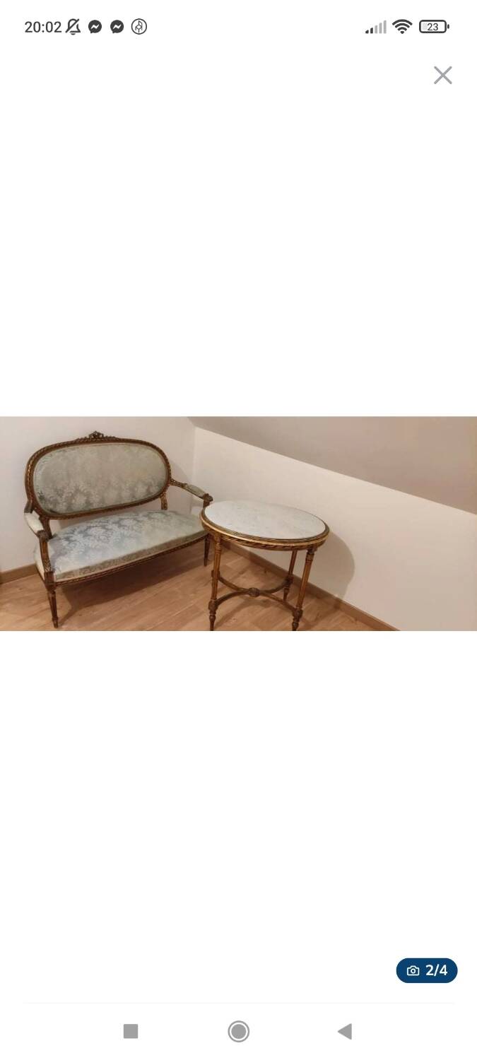 Gilded wood living room set and pedestal table