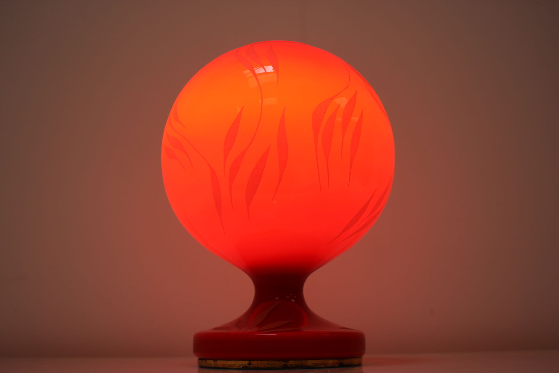 Table lampOsvetlovaci sklo Valasske Mezirici,1970