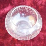 Vase boule en cristal décor gravé XIX ème siècle