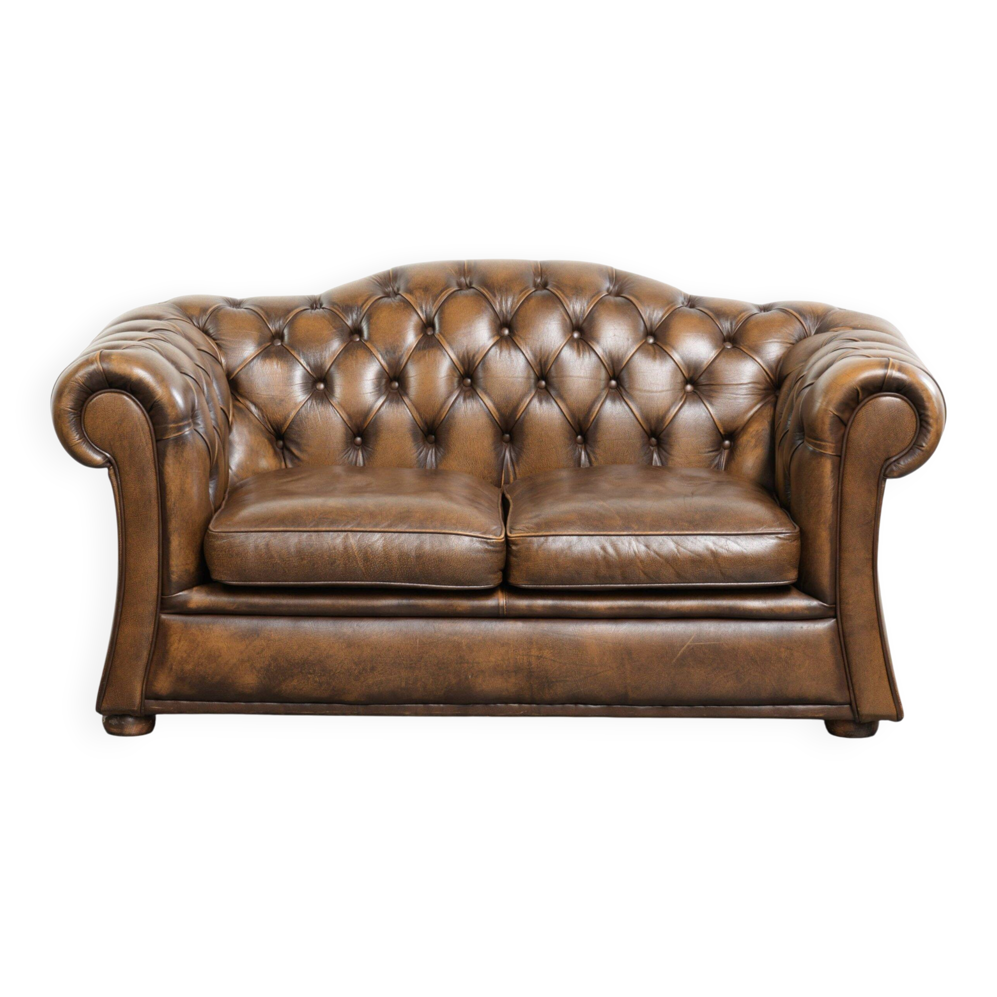 English cowhide leather Chesterfield 2-seater sofa in a luxurious colour