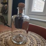 Fiole en verre avec son petit bouchon en liège