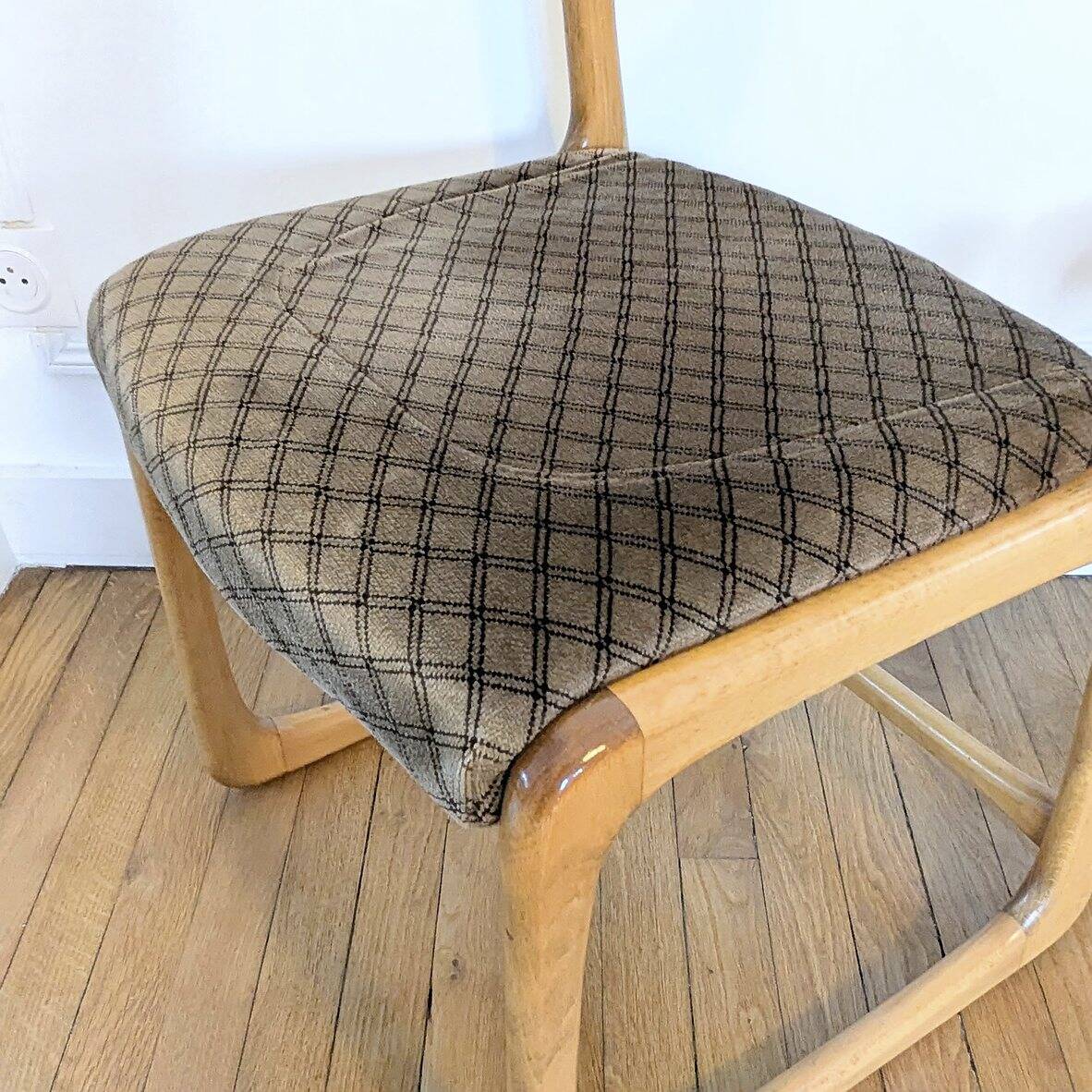 4 "Sled" chairs by Baumann