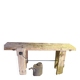 Établi ancien en bois massif avec étau – Authenticité & charme d’atelier