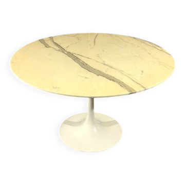 Round marble dining table with tulip foot 1960’s