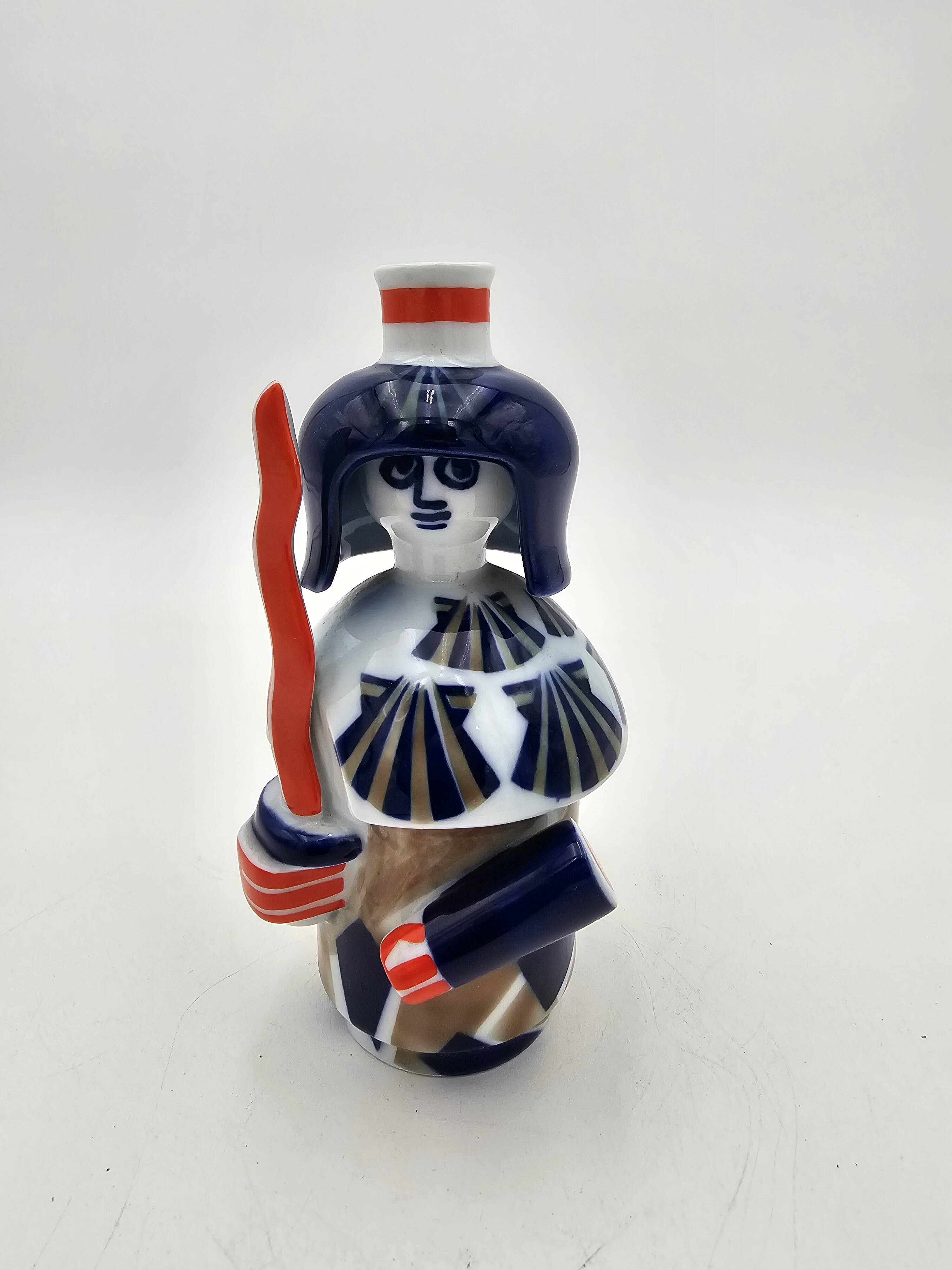 Sargadelos porcelain bottle "Celtic warrior"